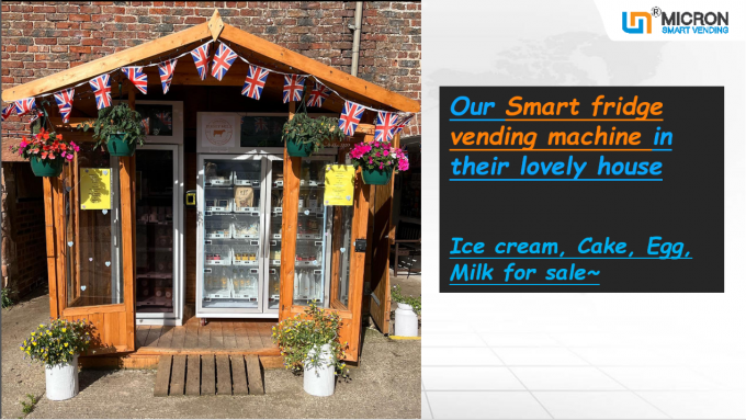 영국에서 터치 스크린 카드 판독기와 기계 냉장고 냉각 시스템을 파는 아이스크림